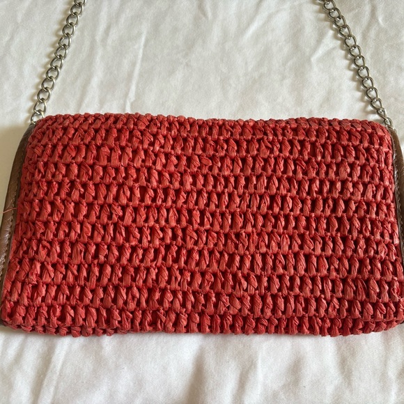Kelly & Katie Orange Woven Straw Bag - Picture 4 of 11